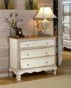 Wilshire Small Chest (Antique White Finish)