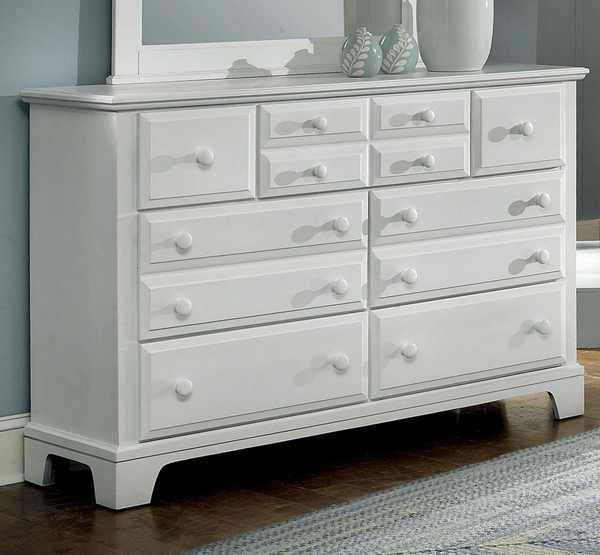 Hamilton Franklin Seven Drawer Triple Dresser Snow White Finish